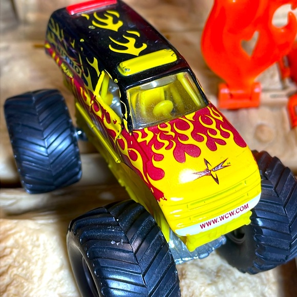 Mini Nitro Machine - Picture 2 of 3